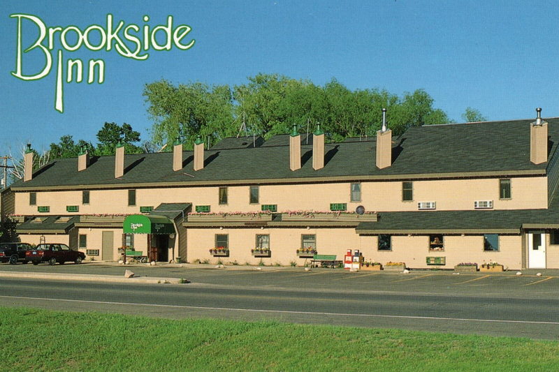 Brookside Inn - Hotel Frankfort - Vintage Postcard